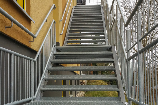 Treppen, Geländer und Zäune